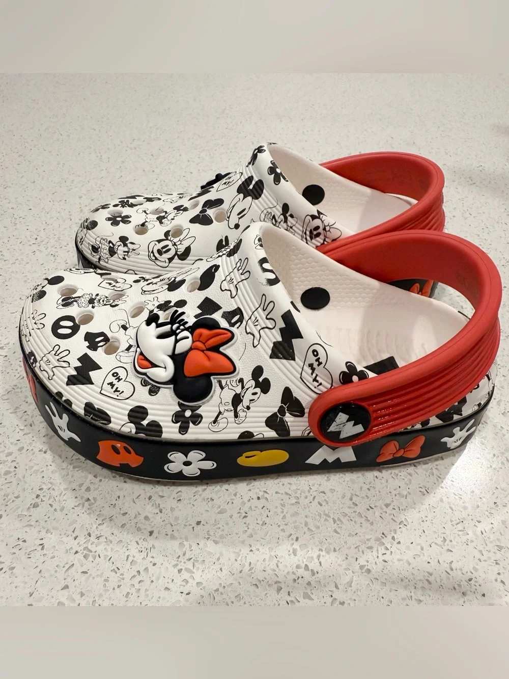 Kids Mickey Mouse Pattern Crocs toddler size (9)  White, Black & Red